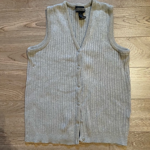 Women’s Lands End V neck grey cotton ribbed knitted vest. Buttoned. Size small - Picture 1 of 5